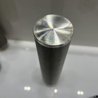 उच्च प्रवाह अनुप्रयोगों के लिए उच्च तापमान और संक्षारण प्रतिरोध के साथ 10 इंच 316L स्टेनलेस स्टील बहुपरत सिंटर वायर मेष फिल्टर कारतूस