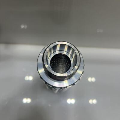 उच्च तापमान प्रतिरोध, ग्रेडेड छिद्र आकार और बड़े निस्पंदन क्षेत्र के साथ स्टेनलेस स्टील फाइबर फील्ड प्लीटेड फिल्टर कारतूस